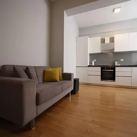 Arkle 3 Apartment *