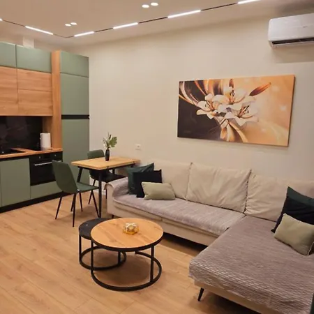 Arkle 3 * Tirana